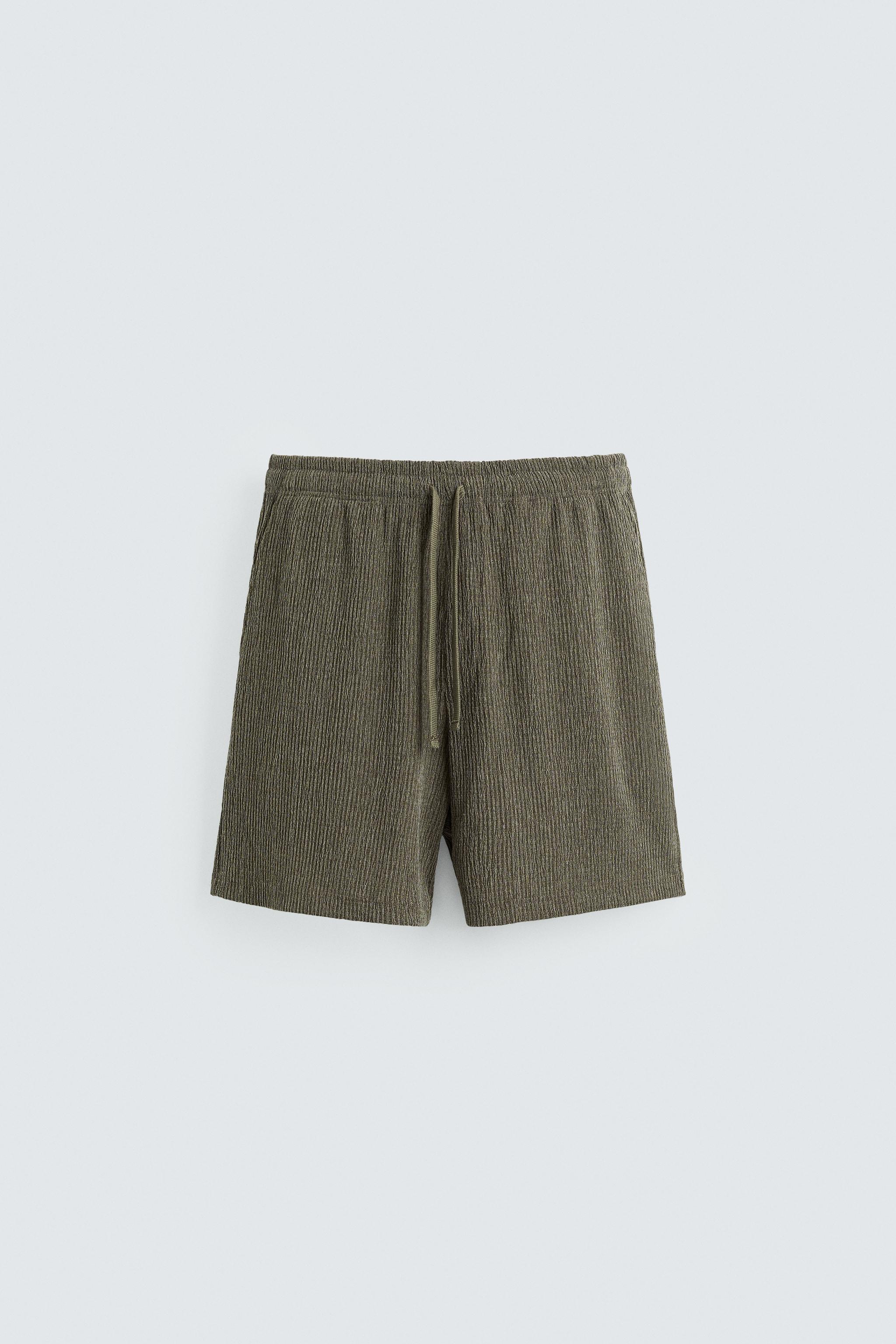 TEXTURED RELAXED FIT SHORTS